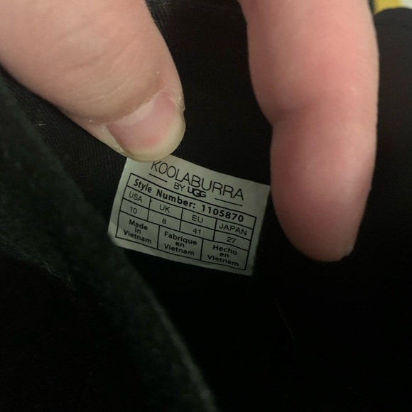 Koolaburra by Ugg Black Heel Ankle Booties - Picture 3 of 7